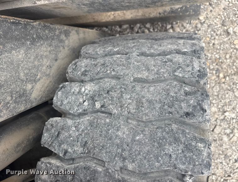 image for item DQ4170 Caterpillar DP45 forklift