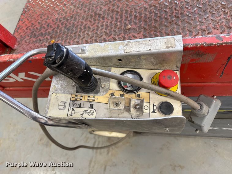 image for item DQ7745 Skyjack SJIII 4632 scissor lift