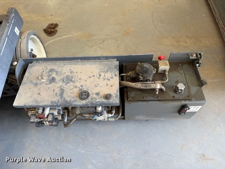 image for item DQ7745 Skyjack SJIII 4632 scissor lift