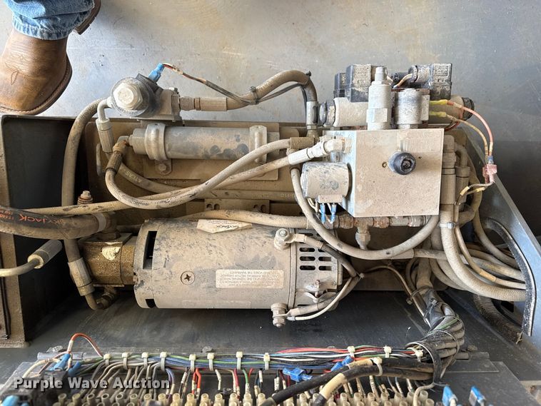 image for item DQ7745 Skyjack SJIII 4632 scissor lift