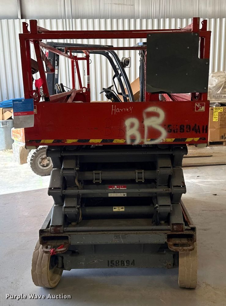 image for item DQ7746 Skyjack SJIII 4632 scissor lift