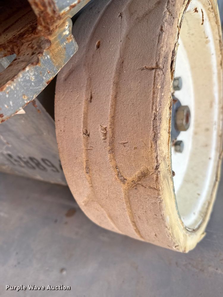 image for item DQ7746 Skyjack SJIII 4632 scissor lift