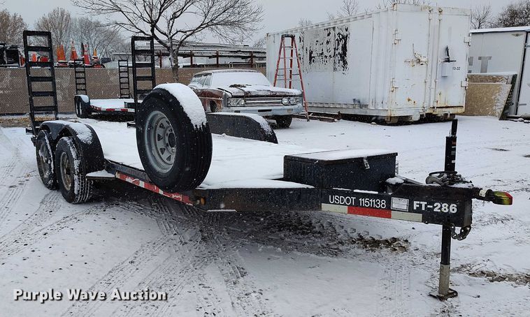 image for item DT0790 2002 SUP equipment trailer