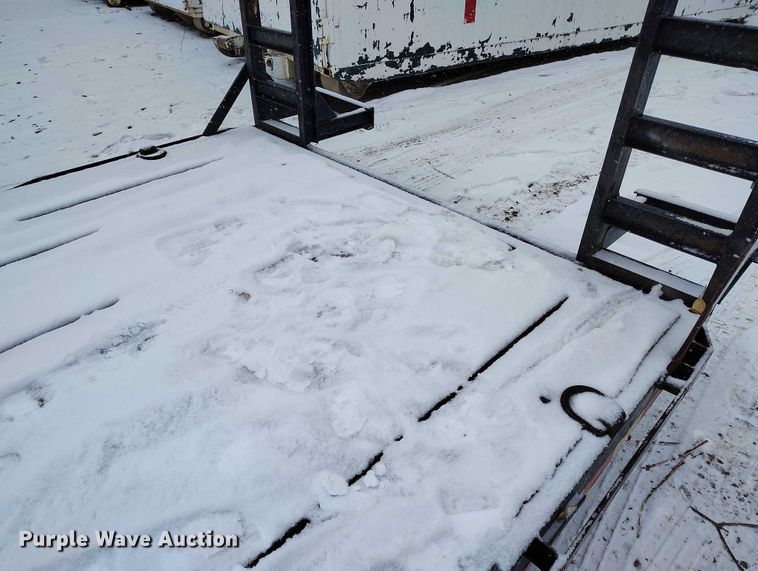 image for item DT0790 2002 SUP equipment trailer