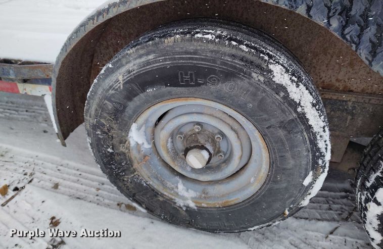 image for item DT0790 2002 SUP equipment trailer