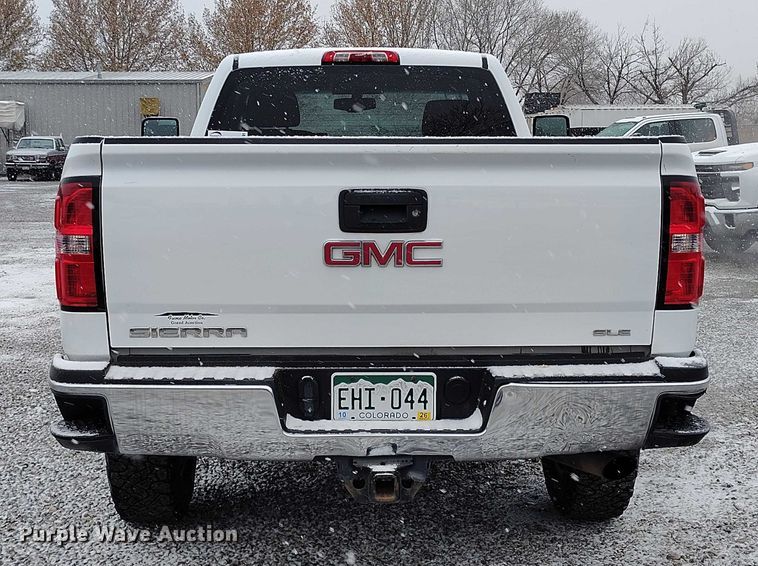 image for item DT0791 2016 GMC Sierra 2500HD pickup truck