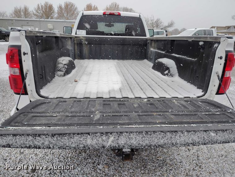 image for item DT0791 2016 GMC Sierra 2500HD pickup truck