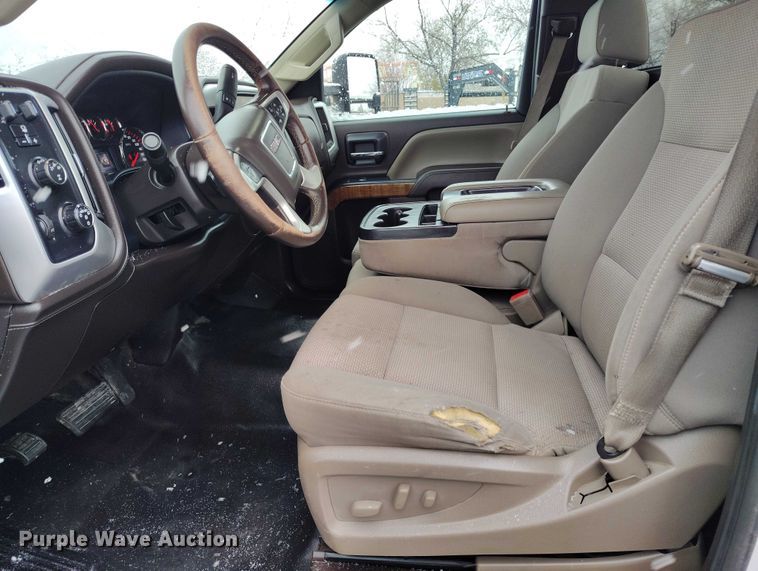 image for item DT0791 2016 GMC Sierra 2500HD pickup truck