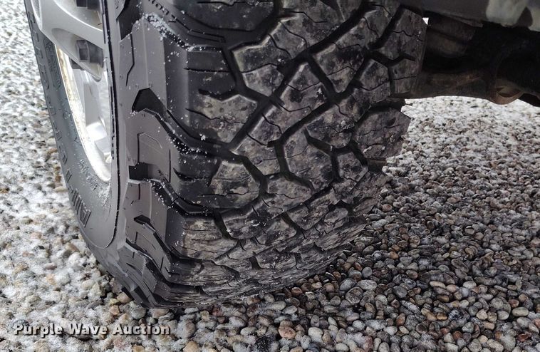 image for item DT0791 2016 GMC Sierra 2500HD pickup truck