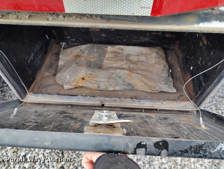 image for item DT0792 2022 GMC Sierra 3500HD Crew Cab flatbed pickup truck