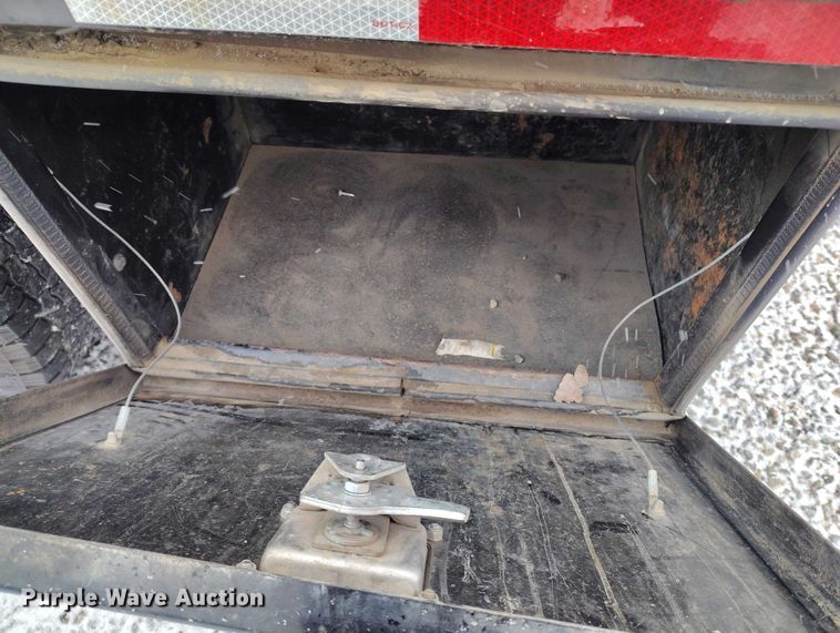 image for item DT0792 2022 GMC Sierra 3500HD Crew Cab flatbed pickup truck