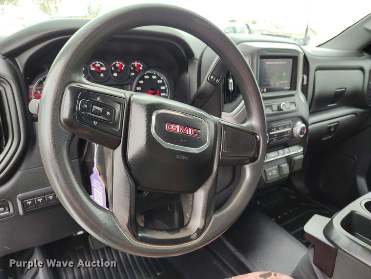 image for item DT0792 2022 GMC Sierra 3500HD Crew Cab flatbed pickup truck