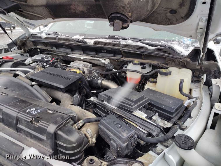 image for item DT0792 2022 GMC Sierra 3500HD Crew Cab flatbed pickup truck