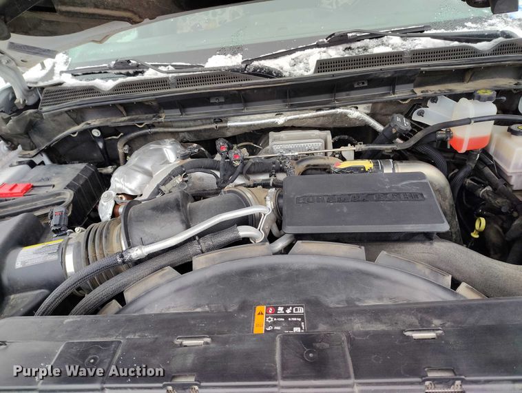 image for item DT0792 2022 GMC Sierra 3500HD Crew Cab flatbed pickup truck