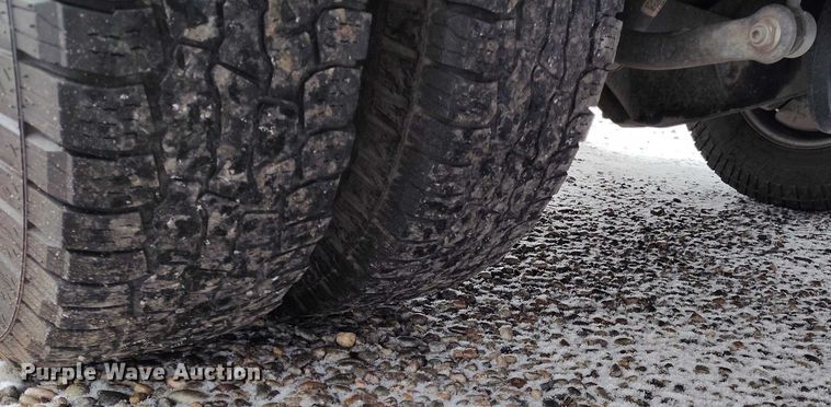 image for item DT0792 2022 GMC Sierra 3500HD Crew Cab flatbed pickup truck