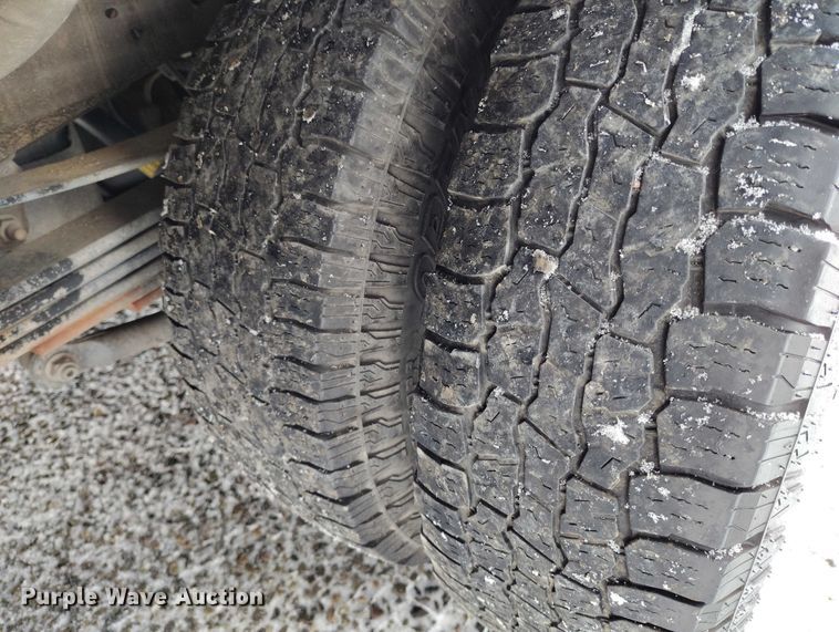 image for item DT0792 2022 GMC Sierra 3500HD Crew Cab flatbed pickup truck