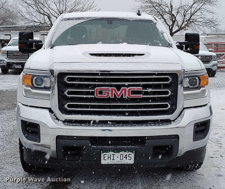 image for item DT0793 2018 GMC Sierra 2500HD Crew Cab pickup truck