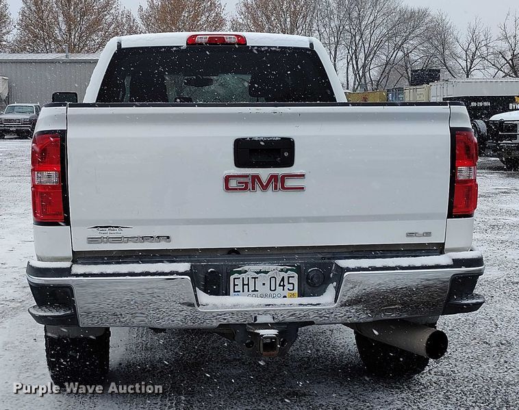 image for item DT0793 2018 GMC Sierra 2500HD Crew Cab pickup truck