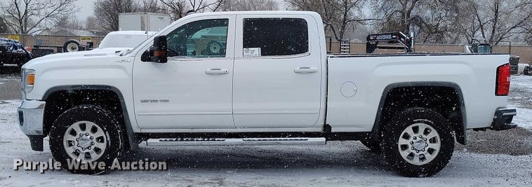 image for item DT0793 2018 GMC Sierra 2500HD Crew Cab pickup truck