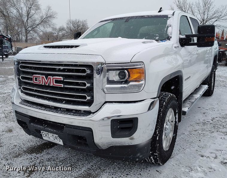 image for item DT0793 2018 GMC Sierra 2500HD Crew Cab pickup truck