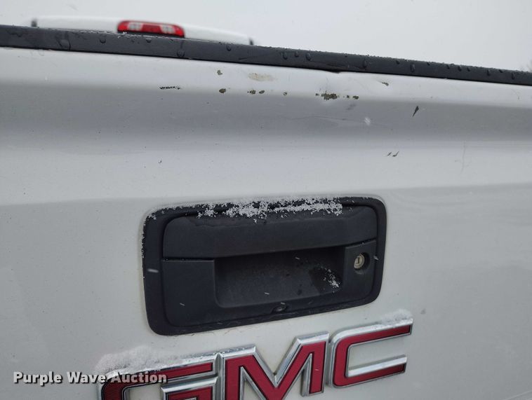 image for item DT0793 2018 GMC Sierra 2500HD Crew Cab pickup truck