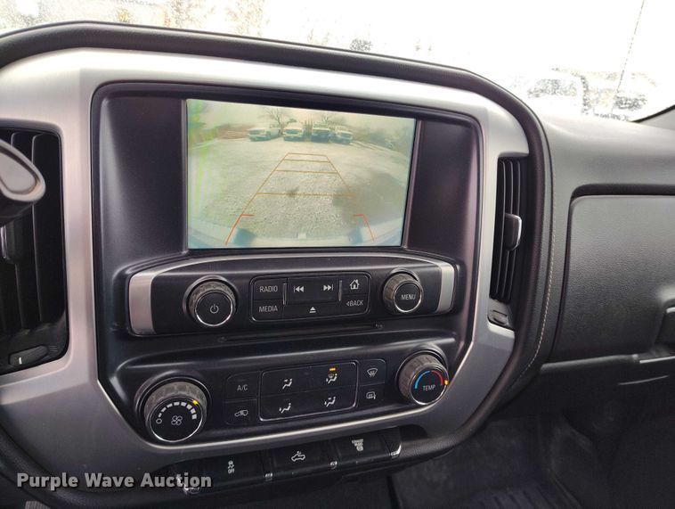 image for item DT0793 2018 GMC Sierra 2500HD Crew Cab pickup truck