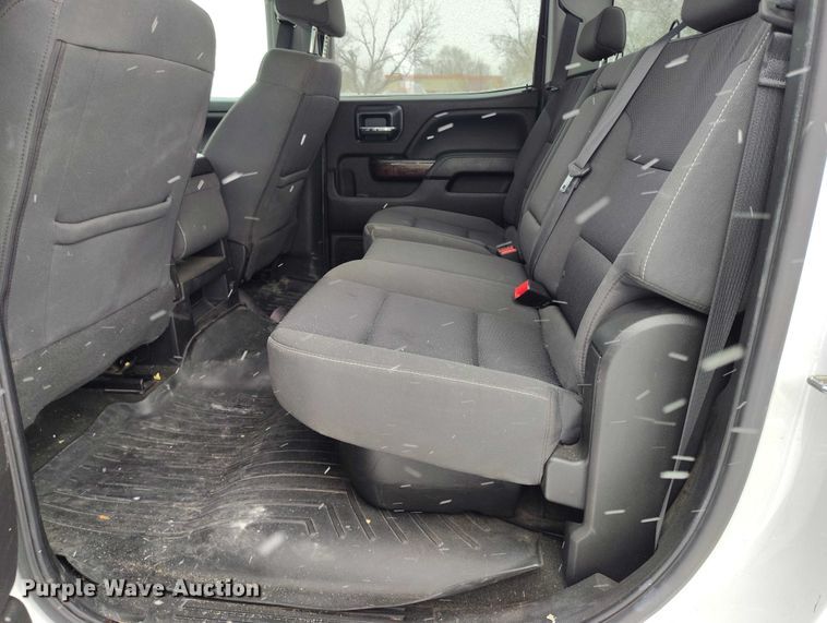 image for item DT0793 2018 GMC Sierra 2500HD Crew Cab pickup truck