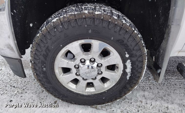 image for item DT0793 2018 GMC Sierra 2500HD Crew Cab pickup truck