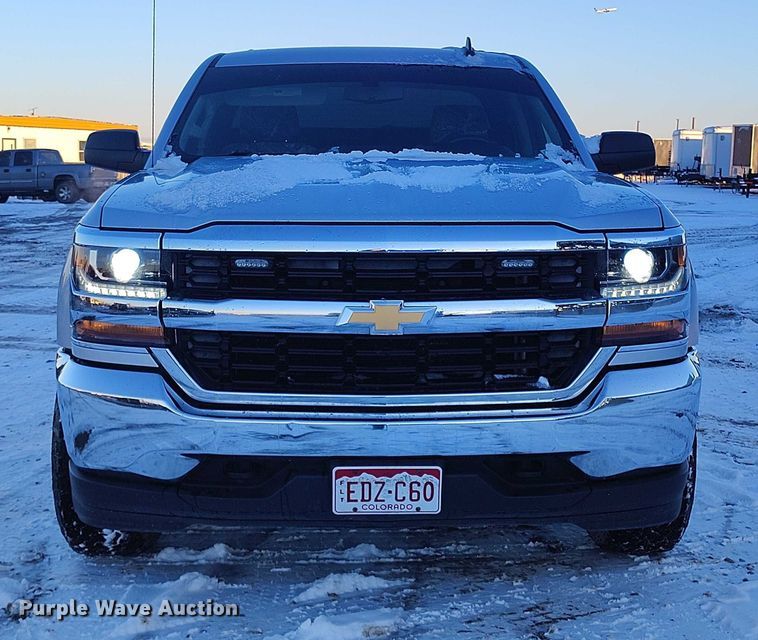 image for item DT0794 2016 Chevrolet Silverado 1500 Crew Cab pickup truck