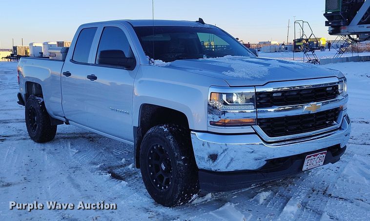 image for item DT0794 2016 Chevrolet Silverado 1500 Crew Cab pickup truck