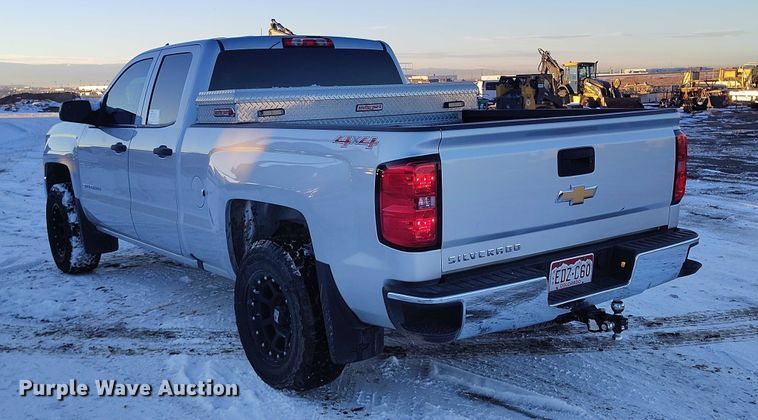 image for item DT0794 2016 Chevrolet Silverado 1500 Crew Cab pickup truck