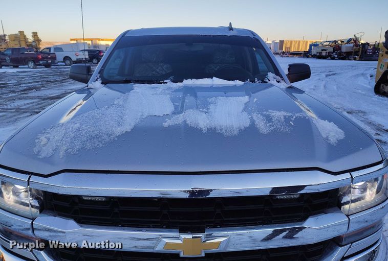 image for item DT0794 2016 Chevrolet Silverado 1500 Crew Cab pickup truck