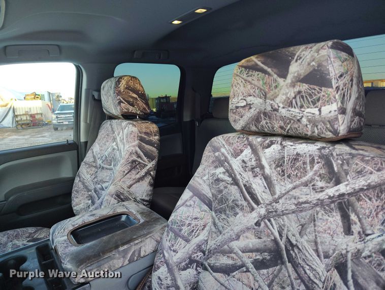 image for item DT0794 2016 Chevrolet Silverado 1500 Crew Cab pickup truck