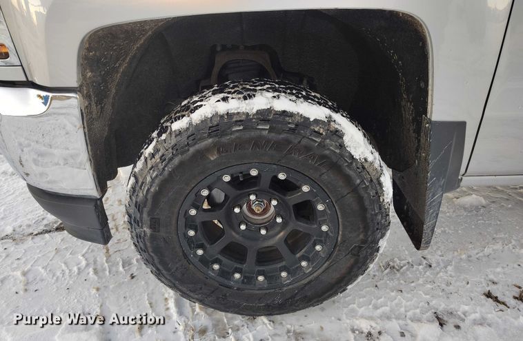 image for item DT0794 2016 Chevrolet Silverado 1500 Crew Cab pickup truck