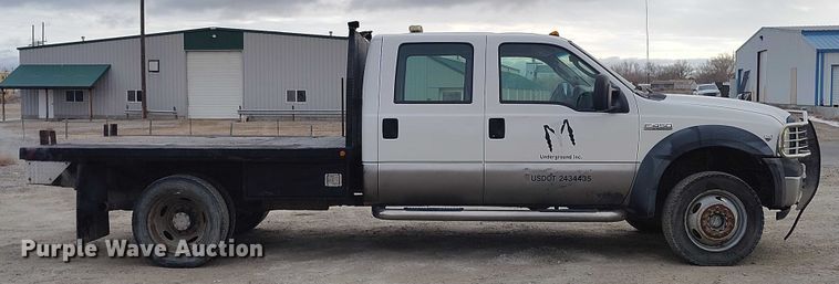 image for item DT0800 2006 Ford F450 Super Duty Crew Cab flatbed truck