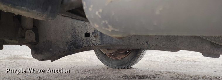 image for item DT0800 2006 Ford F450 Super Duty Crew Cab flatbed truck