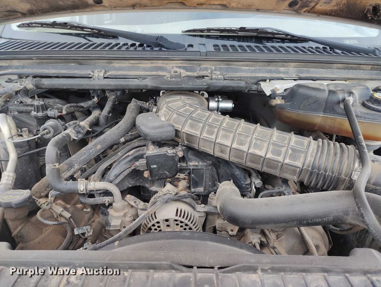 image for item DT0800 2006 Ford F450 Super Duty Crew Cab flatbed truck