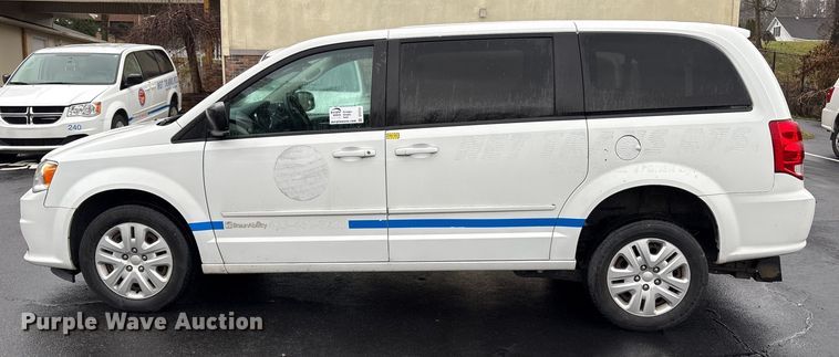 image for item DT2751 2016 Dodge Grand Caravan handicap accessible van