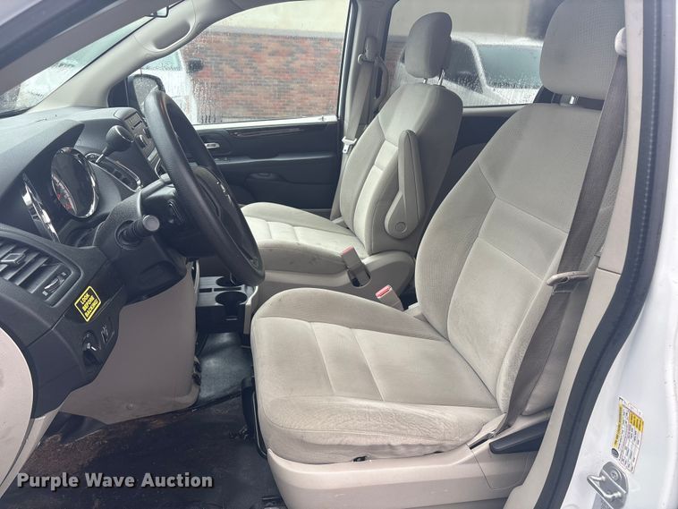 image for item DT2751 2016 Dodge Grand Caravan handicap accessible van