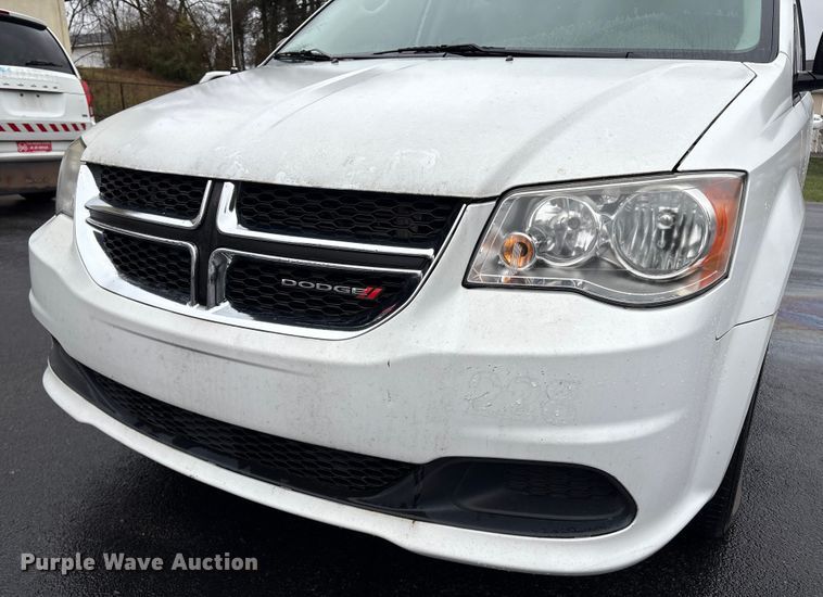 image for item DT2752 2016 Dodge Grand Caravan handicap accessible van