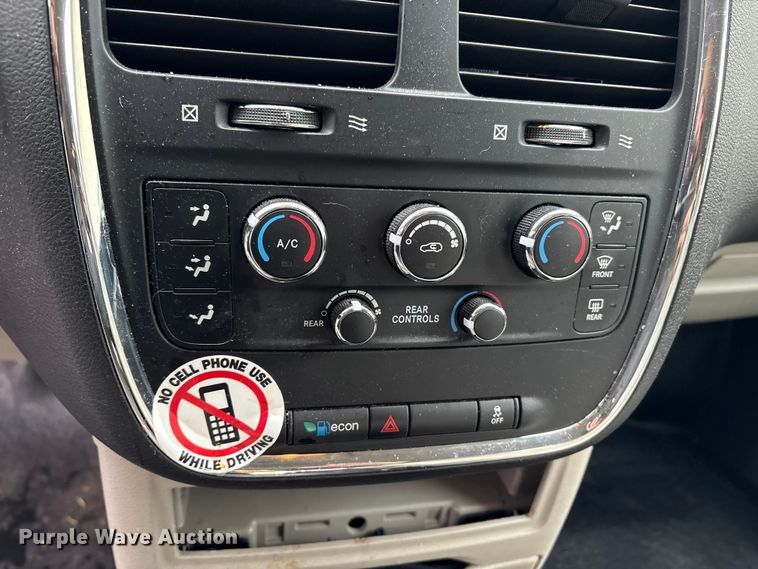 image for item DT2752 2016 Dodge Grand Caravan handicap accessible van