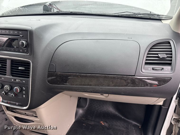 image for item DT2752 2016 Dodge Grand Caravan handicap accessible van