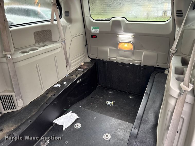 image for item DT2752 2016 Dodge Grand Caravan handicap accessible van