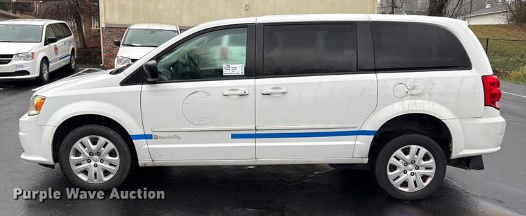 image for item DT2753 2014 Dodge Grand Caravan handicap accessible van