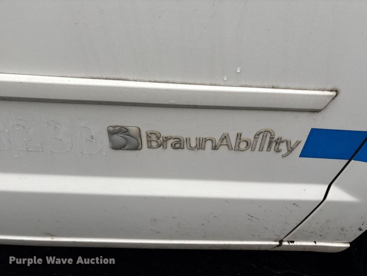 image for item DT2753 2014 Dodge Grand Caravan handicap accessible van