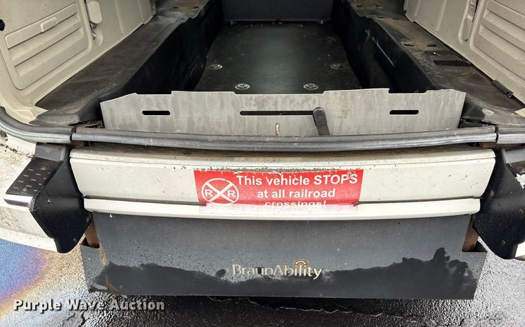 image for item DT2753 2014 Dodge Grand Caravan handicap accessible van