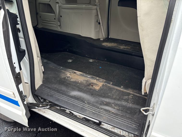 image for item DT2753 2014 Dodge Grand Caravan handicap accessible van