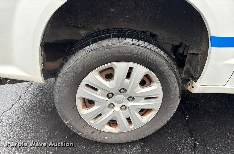 image for item DT2753 2014 Dodge Grand Caravan handicap accessible van