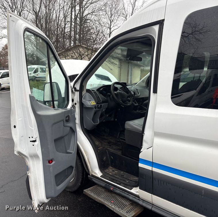 image for item DT2754 2015 Ford Transit delivery van