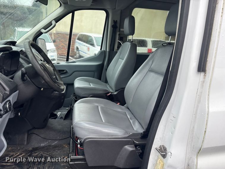 image for item DT2754 2015 Ford Transit delivery van